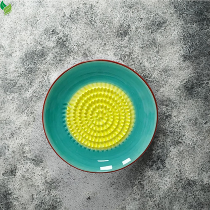 Detailed ceramic grinding surface for preparing fresh seasonings