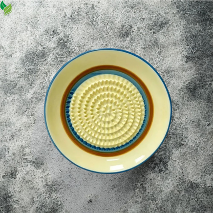 Round ceramic grinding dish for ginger, garlic and soft tomatoes