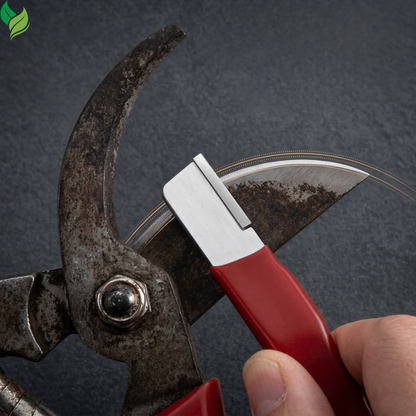 Portable Handheld Knife & Scissor Sharpener – Compact Blade Maintenance Tool